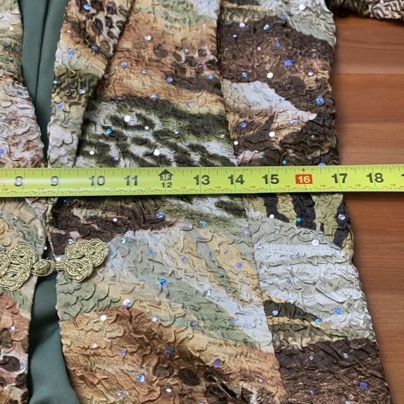 Joseph Ribkoff Vintage Fitted Blazer, Lined, Soft, Crepe Look Fabric - Picture 15 of 15